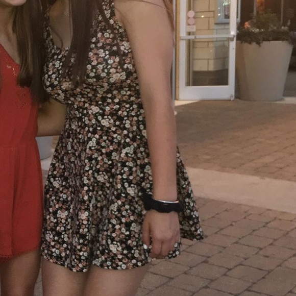 Teen floral dress - Picture 2 of 2